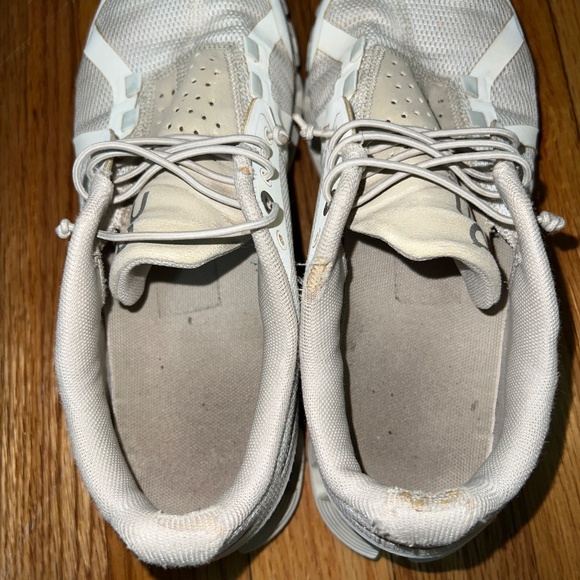 On Cloud Women's Cloud 5 Shoes in Pearl/White Size 7.5M - Picture 4 of 8